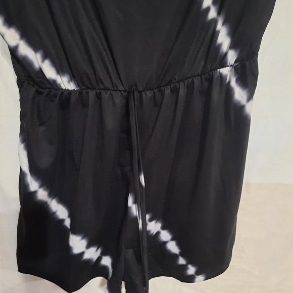 Ladies Tie - Dye Romper Size M - Picture 5 of 6